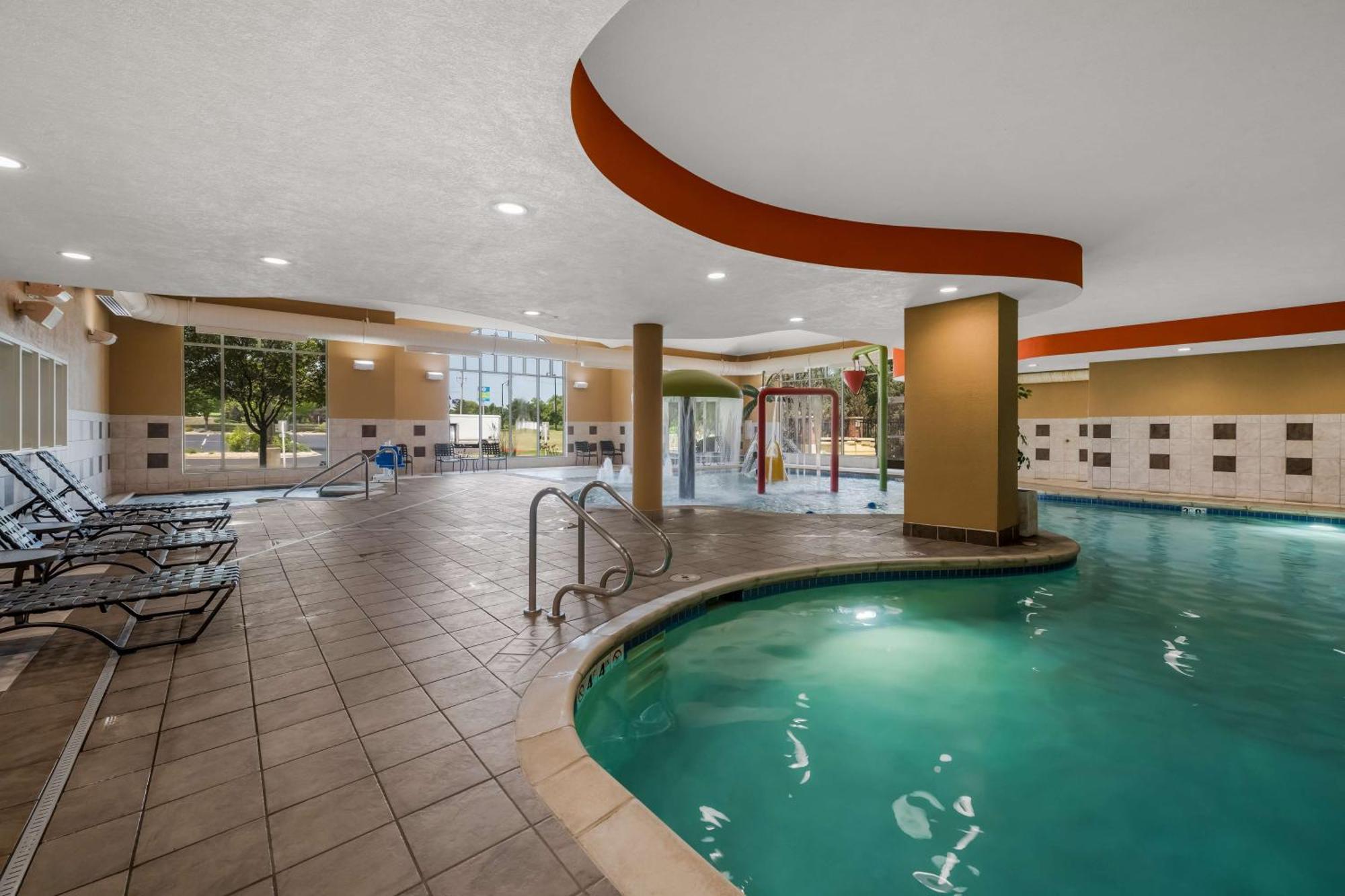 Hilton Garden Inn Rockford Exterior foto